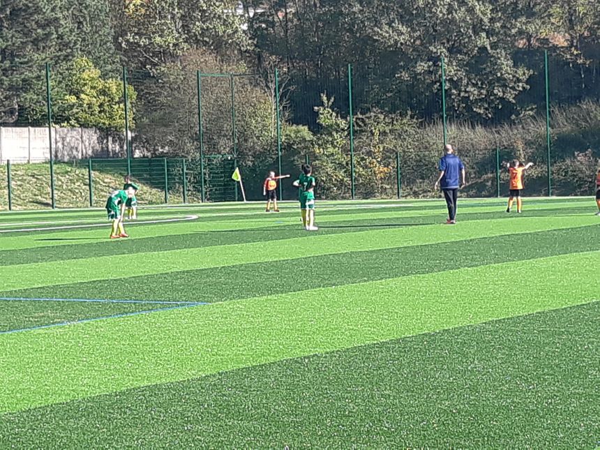 Création d’un terrain de foot synthétique pour les jeunes des chartreux