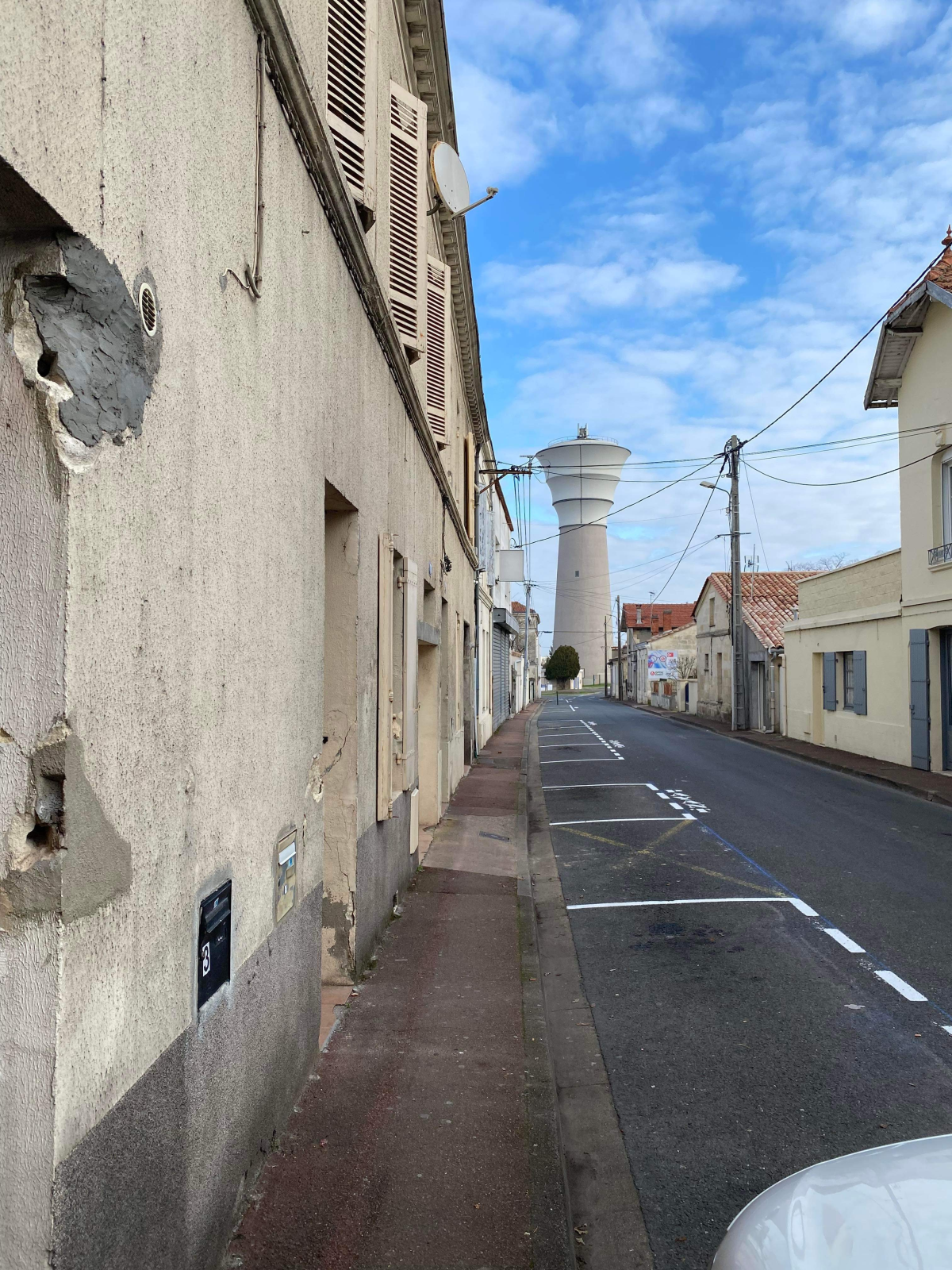 Horodateurs au centre ville de Coutras (Gironde)