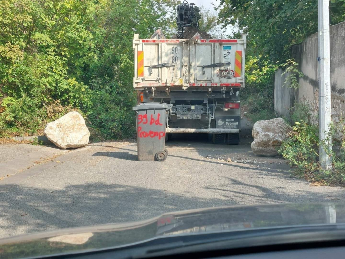 NON À L’ENCLAVEMENT DE NOTRE QUARTIER