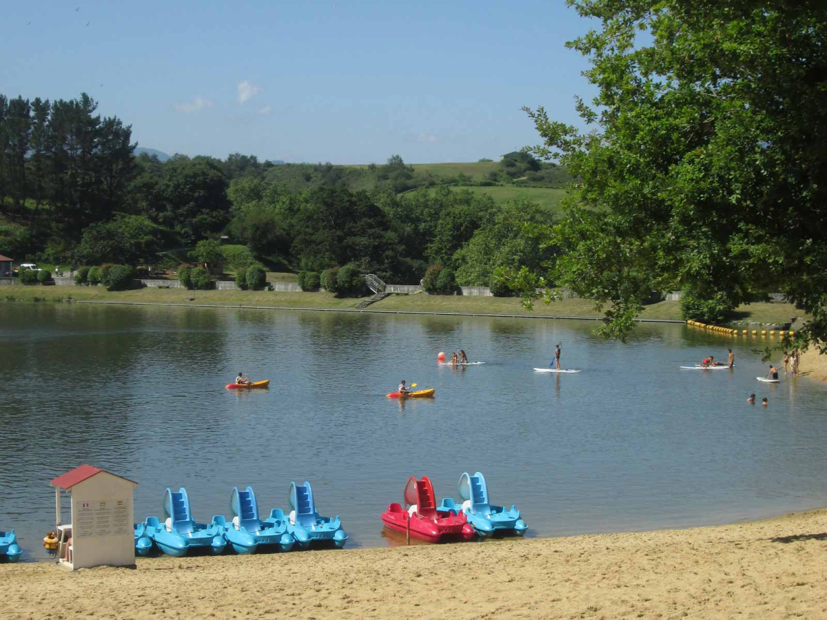 NON A LA PRIVATISATION DU LAC DE SAINT PEE SUR NIVELLE !