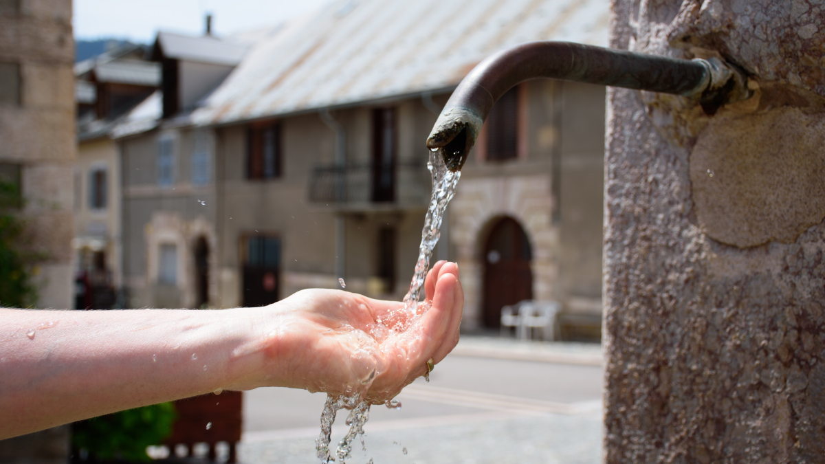 Réouverture des fontaines publiques à eau potable, de l'eau pour tous gratuite et à portée de main